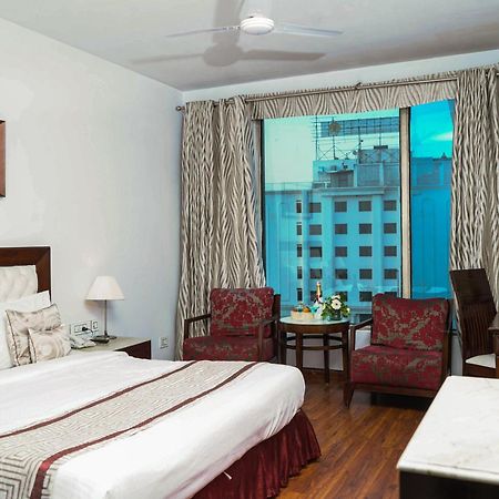 Treehouse Queens Pearl Gurgaon Exterior photo