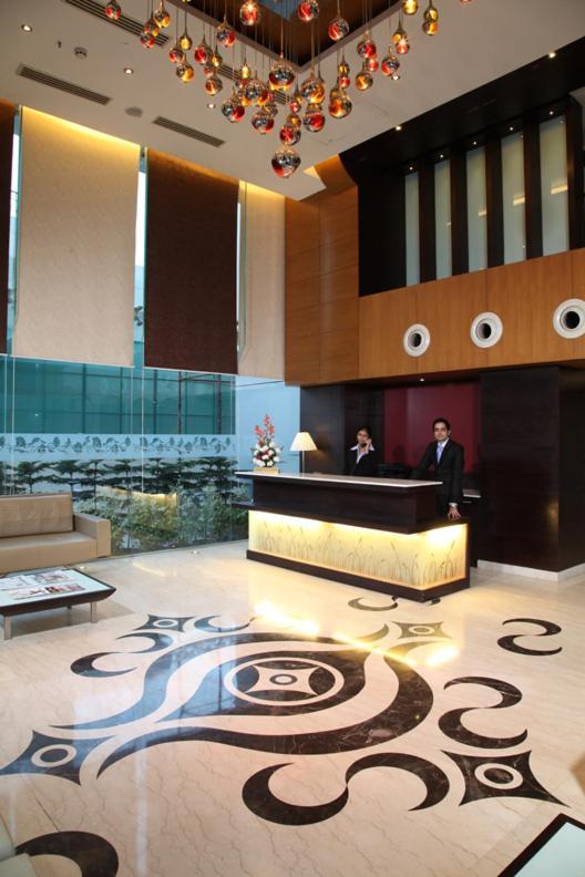 Treehouse Queens Pearl Gurgaon Exterior photo
