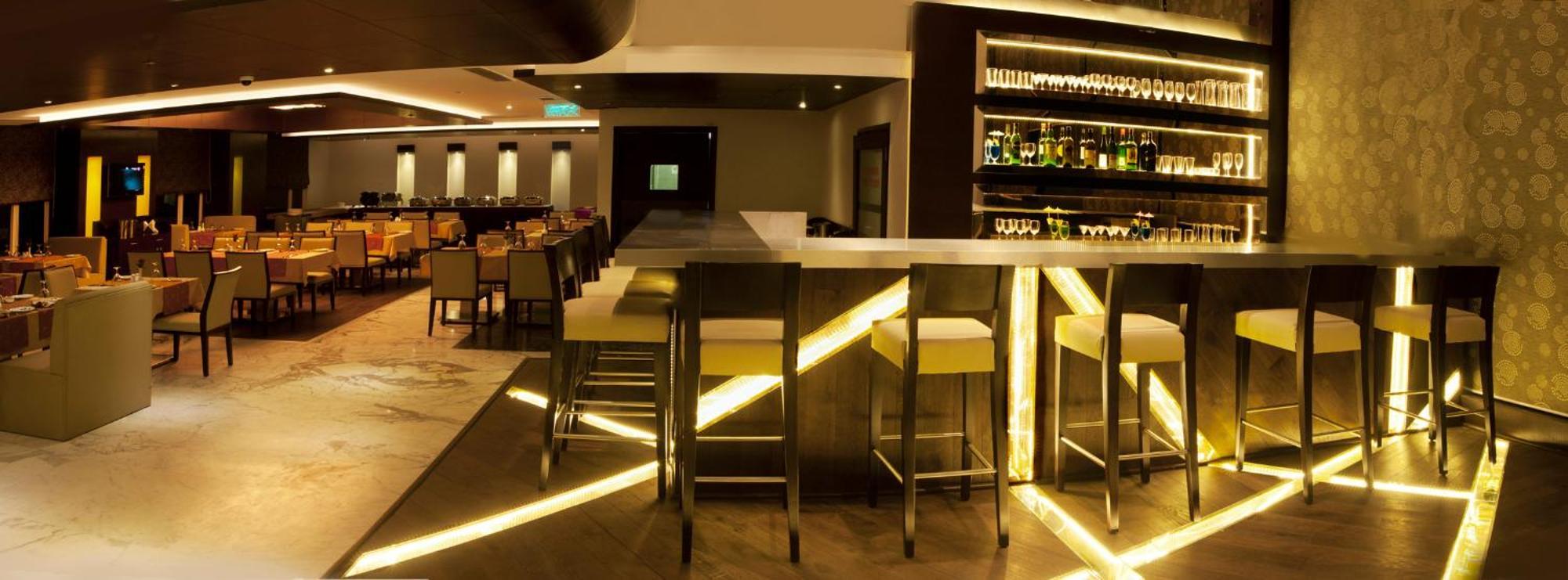 Treehouse Queens Pearl Gurgaon Exterior photo